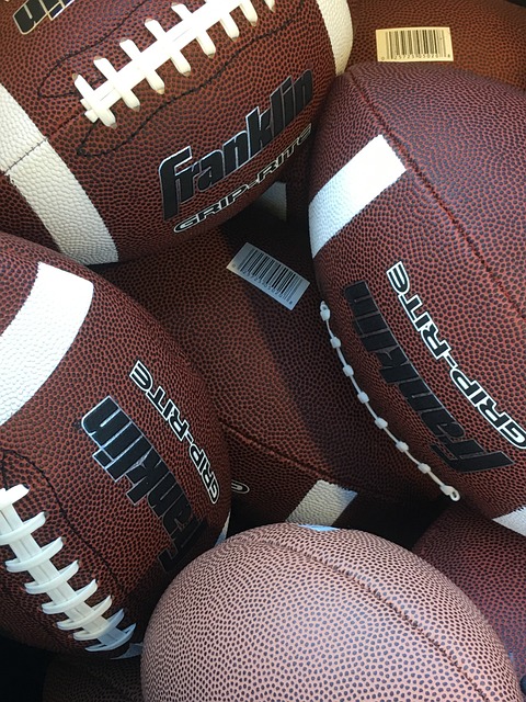 他曾在多个 他曾在多个